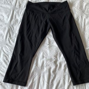 Lululemon capris